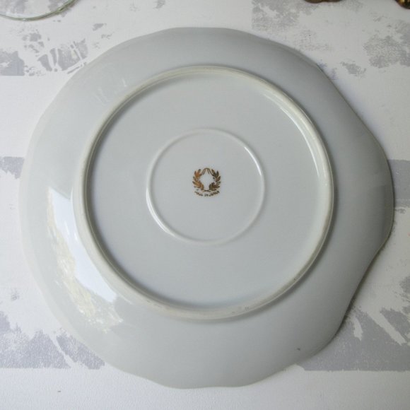 Fine Porcelain Saucer Golden Pine, Japan - Picture 8 of 10